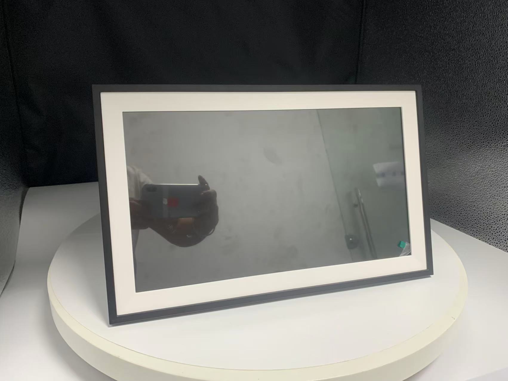 Smart Digital Photo Frame With APP