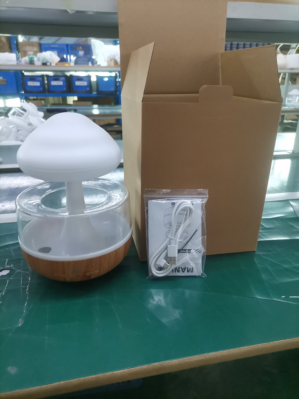 New Design Raining Cloud Humidifier 400 ML Colorful Cloud Humidifier With Water Drop For Christmas Gift