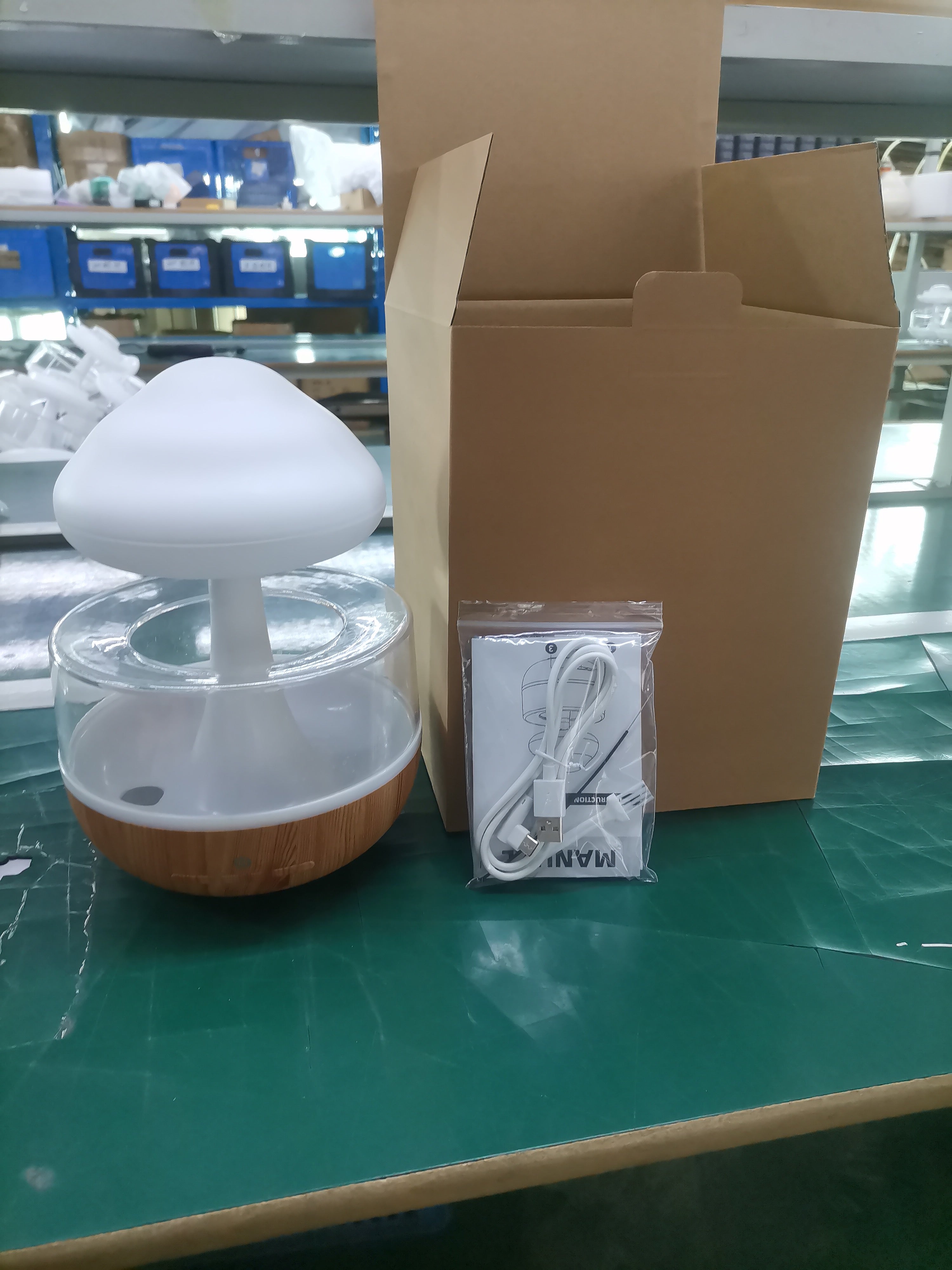 New Design Raining Cloud Humidifier 400 ML Colorful Cloud Humidifier With Water Drop For Christmas Gift