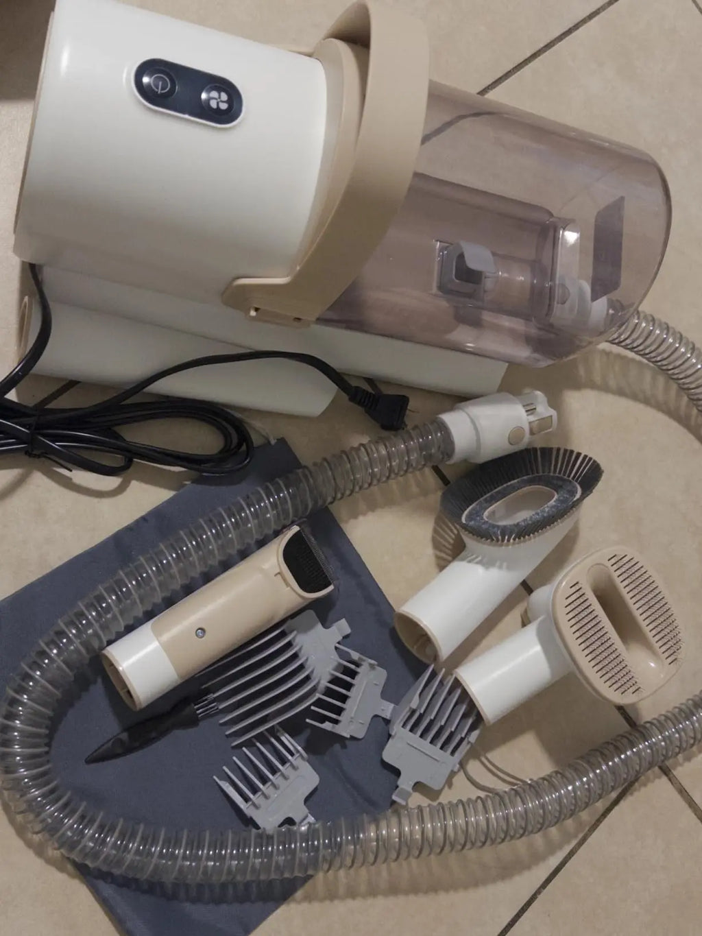 Professional 7-in-1 Pet Grooming Vacuum Kit - 11000Pa High Suction & Quiet Design